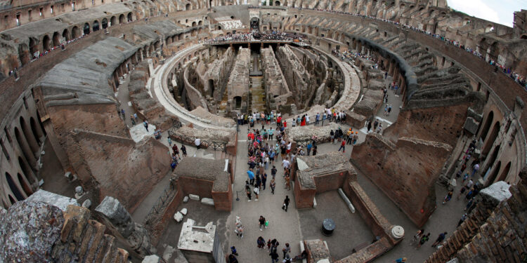 A general view of the Colosseum, in Rome, Italy May 30, 2023. REUTERS/Remo Casilli     TPX IMAGES OF THE DAY